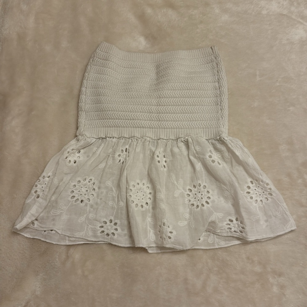 Chic Cream Knit and Lace Blouse S - Picture 2 of 2